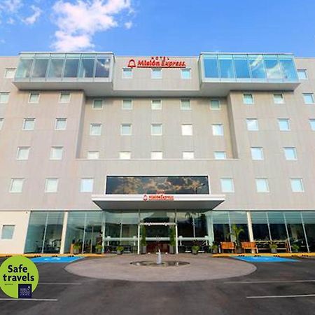 Mision Express San Juan Del Rio Hotel ภายนอก รูปภาพ
