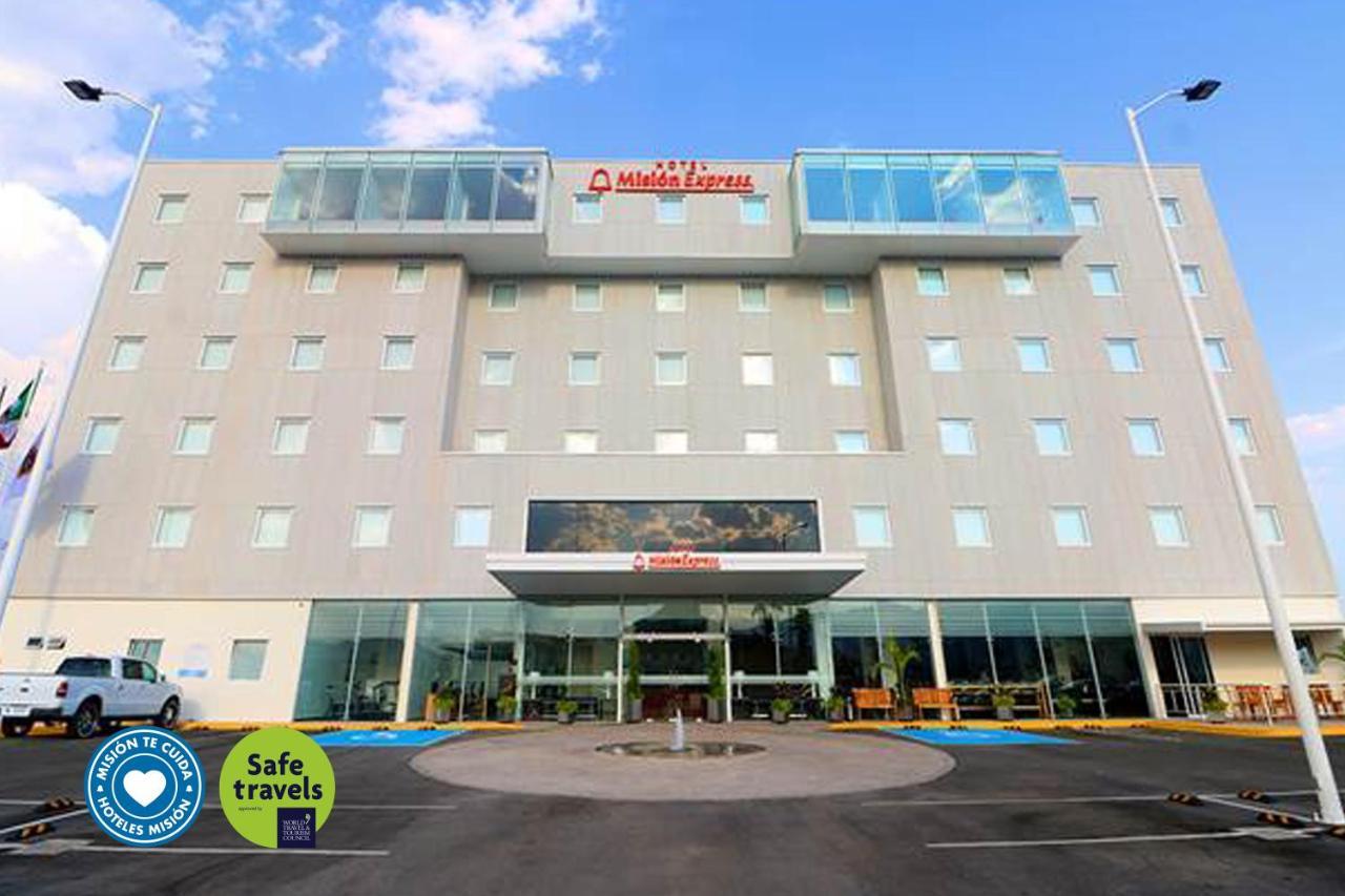Mision Express San Juan Del Rio Hotel ภายนอก รูปภาพ