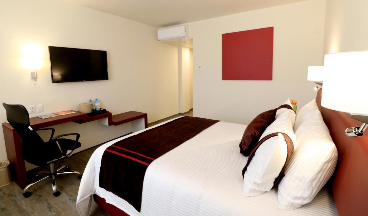 Mision Express San Juan Del Rio Hotel ภายนอก รูปภาพ