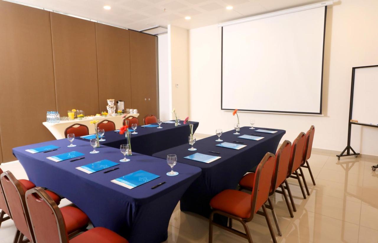 Mision Express San Juan Del Rio Hotel ภายนอก รูปภาพ
