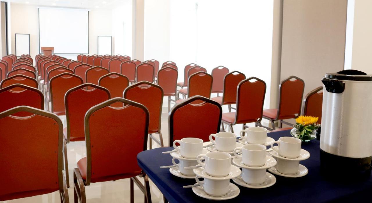 Mision Express San Juan Del Rio Hotel ภายนอก รูปภาพ